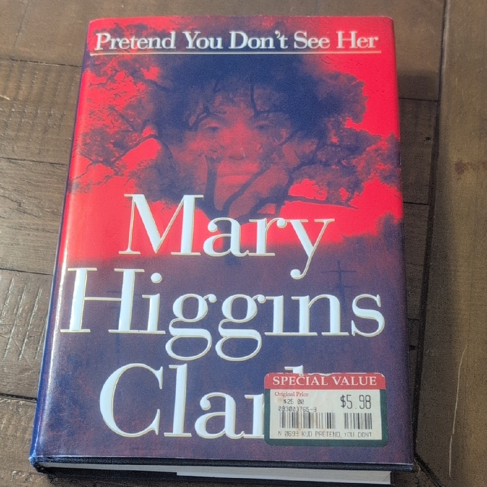 BUNDLE 2 BOOKS Mary Higgins Clark